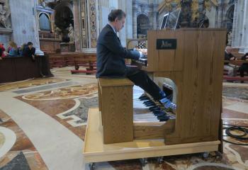 Organist Juan Paradell-Sole at the Allen Organ at St. Peter’s.