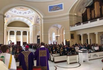 Bishop Alfred Schlert celebrates Mass with students from all six Allentown Diocesan high schools Jan. 19 at the Basilica of the Assumption, Baltimore, Maryland, prior to the March for Life in Washington, D.C. (Photo courtesy of Father Mark Searles)