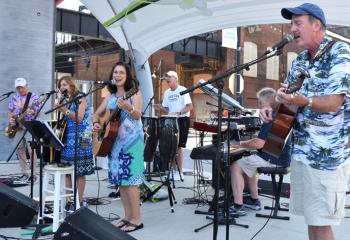 The Island Time Band performs. (Photo by John Simitz)