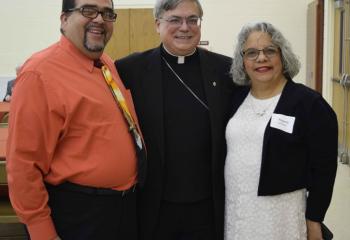 Bishop Schlert thanks Noel and Magaly Gonzalez, parishioners of St. Paul, Allentown, for their support of ministries and programs operated by the Diocese of Allentown.