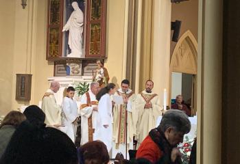 During the mission at Holy Infancy Parish in Bethlehem.  / Durante la misión en la Parroquia Santa Infancia en Bethlehem. (Photo by Jose Flores)